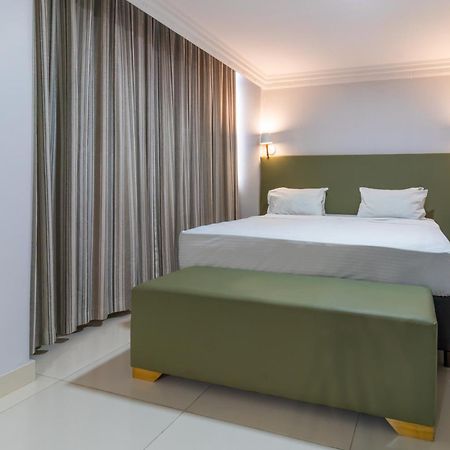 Umuarama Plaza Hotel Goiânia Exterior foto