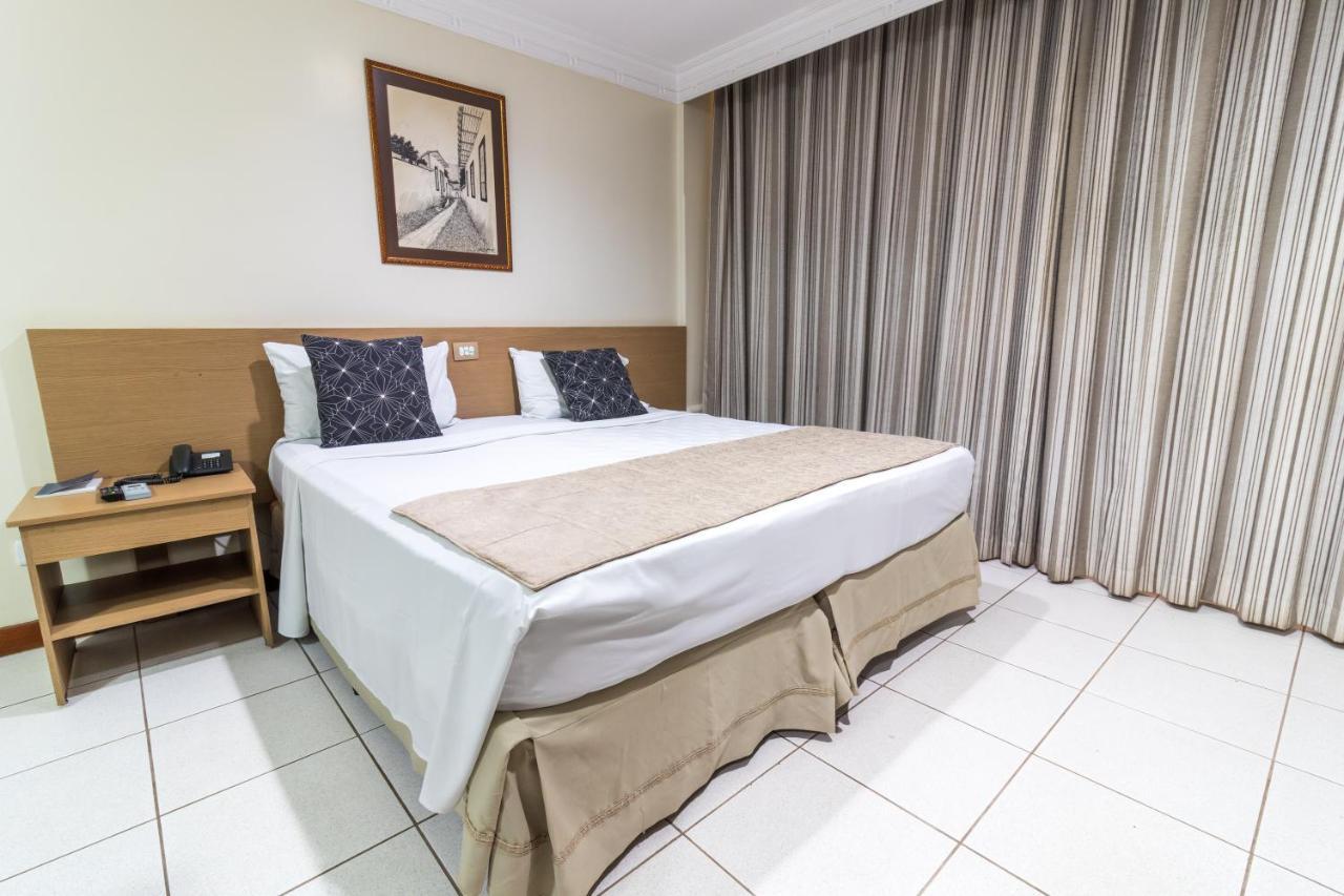 Umuarama Plaza Hotel Goiânia Exterior foto